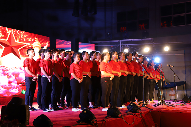 大合唱《歌唱祖國(guó)》